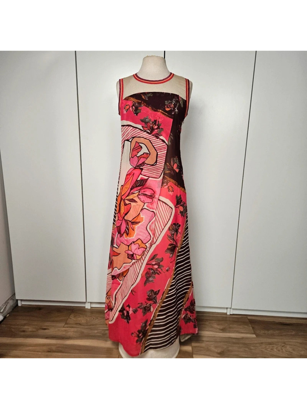 Mesh sheer panels save the queen maxi large
